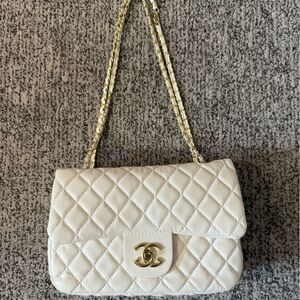 White Quilted Shoulder Bag with Gold Chain